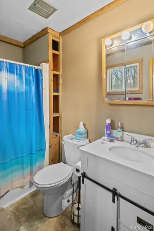 $250,000 | 10116 Lakeshore Drive, Evart, MI 49631