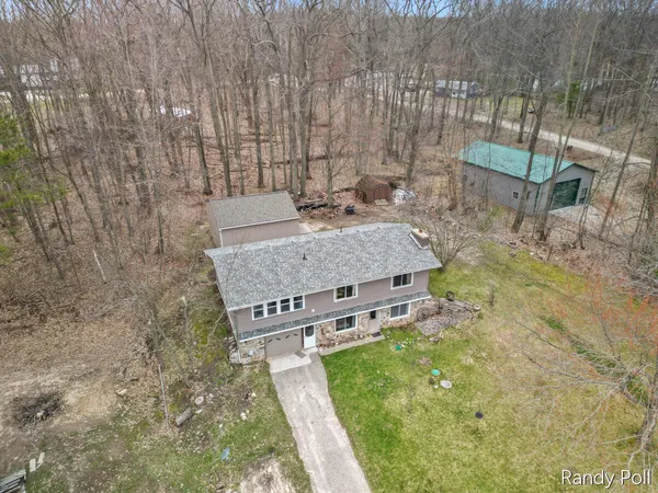 $250,000 | 10116 Lakeshore Drive, Evart, MI 49631