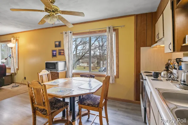 $250,000 | 10116 Lakeshore Drive, Evart, MI 49631