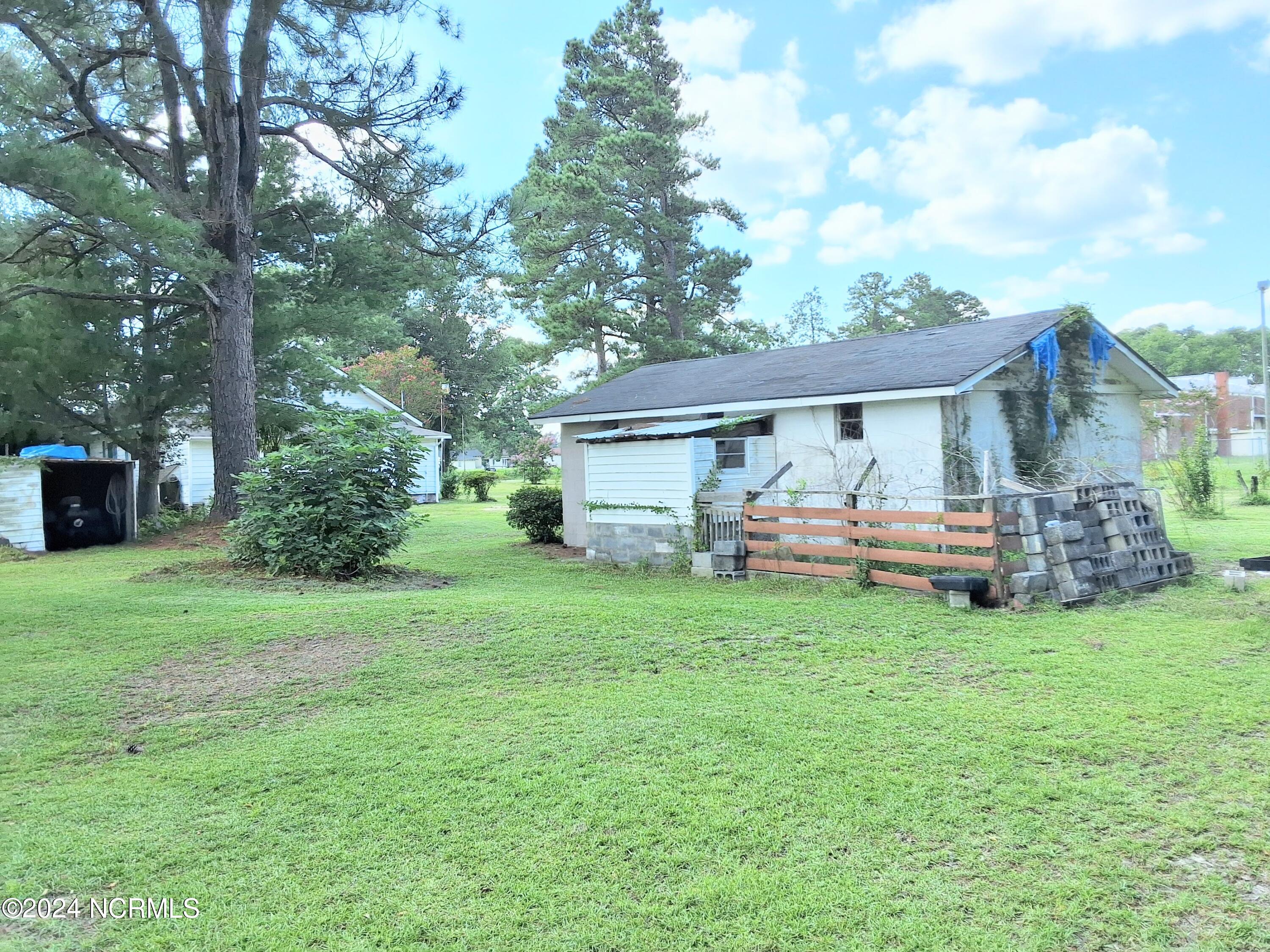 448 Evergreen Baptist Road Evergreen, NC 28438 - Photo 65 of 77 20240814_160421