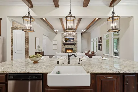 $10,460,000 | 137 Sanderling Lane, Montgomery, TX 77316