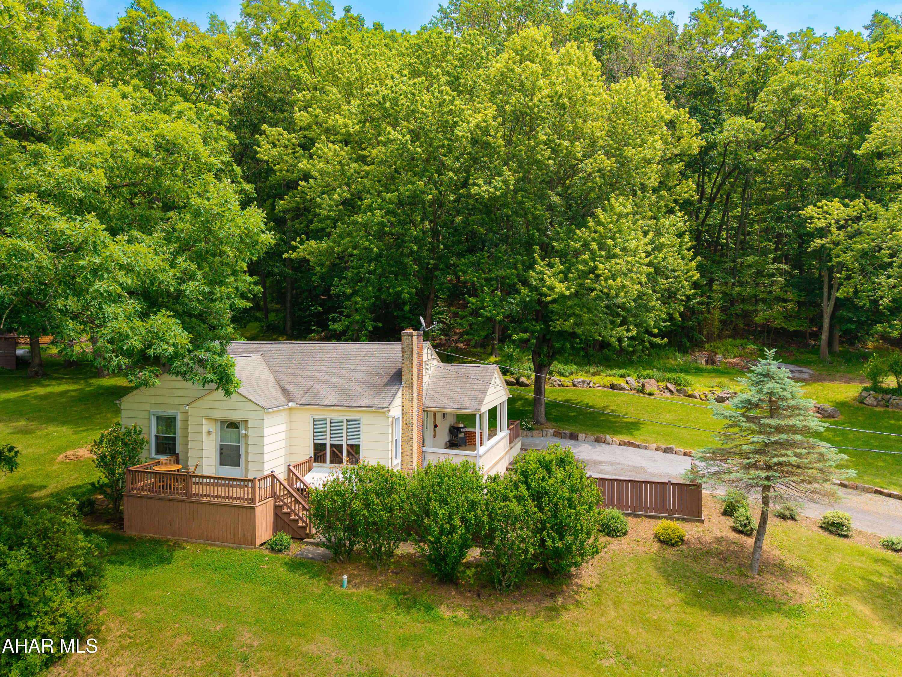 1048 Imlertown Road Bedford, PA 15522 - Photo 1 of 57