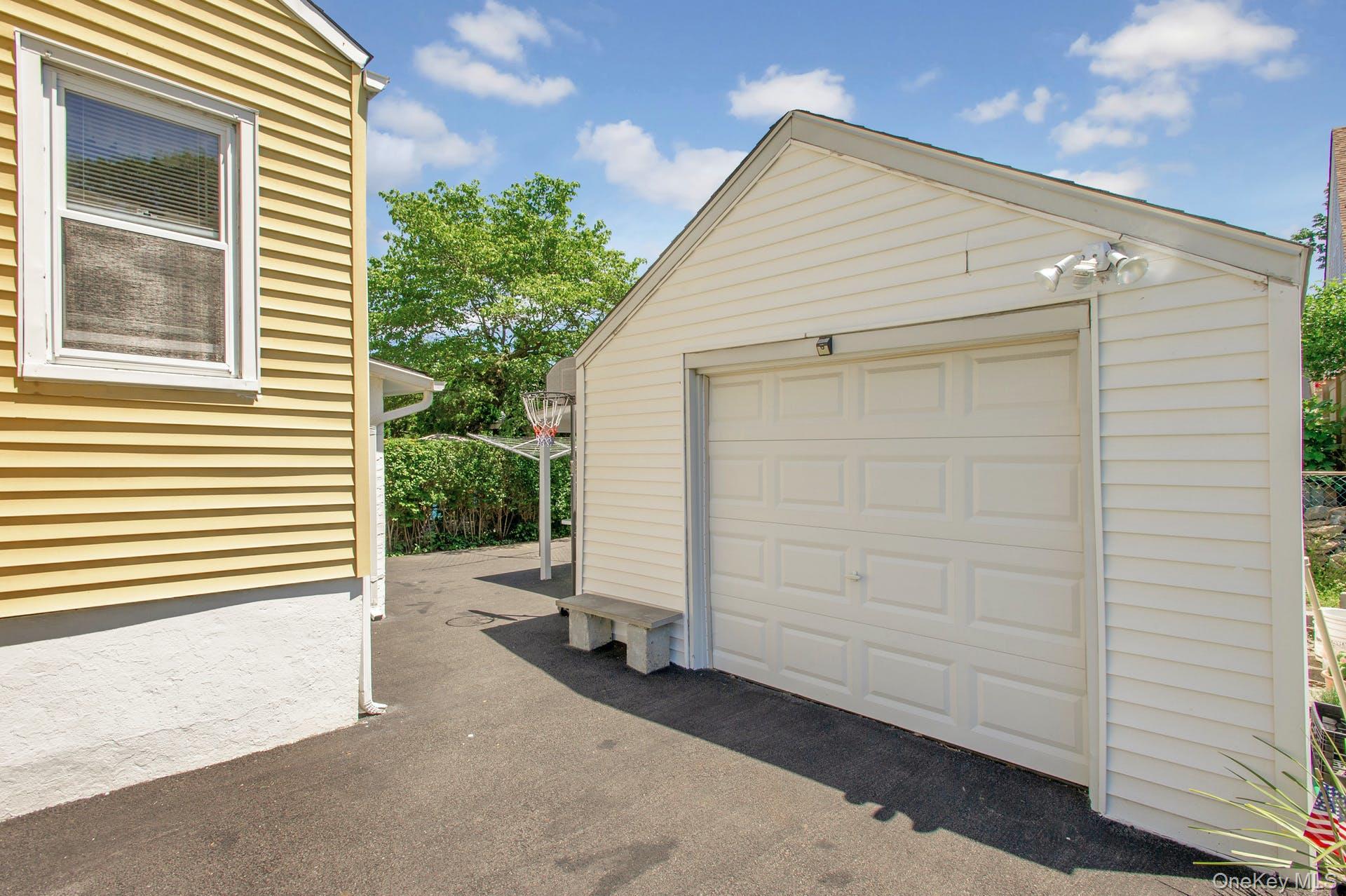 95 Homestead Place New Rochelle, NY 10801 - Photo 24 of 33 Gallery Image 24