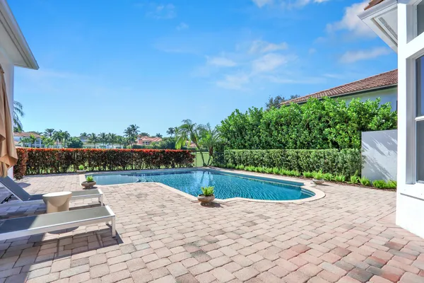 $16,500 | 528 Les Jardin Drive, Palm Beach Gardens, FL 33410