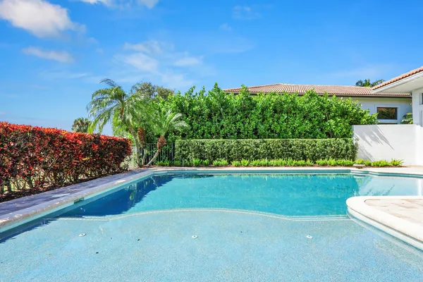 $16,500 | 528 Les Jardin Drive, Palm Beach Gardens, FL 33410