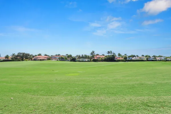 $16,500 | 528 Les Jardin Drive, Palm Beach Gardens, FL 33410