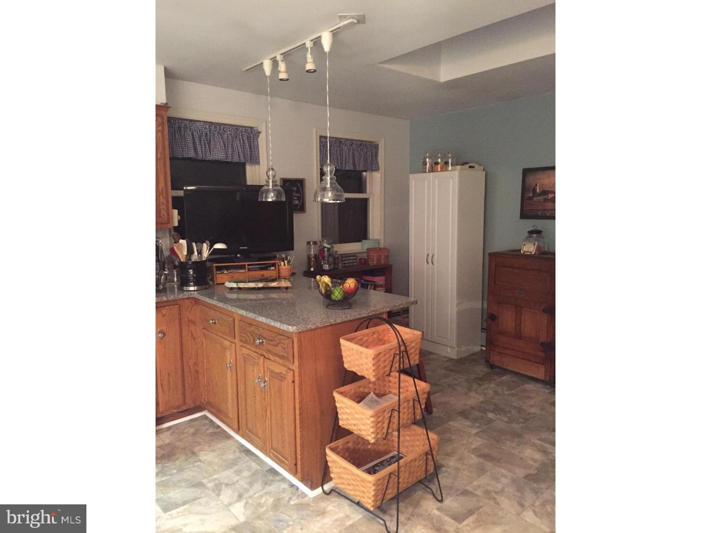 18 West Mill Road Flourtown, PA 19031 - Photo 8 of 11
