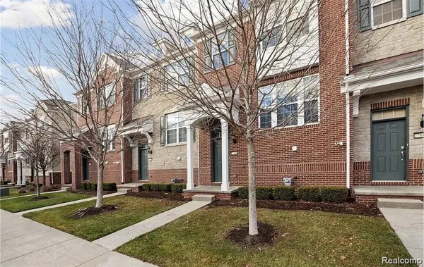 $2,350 | 27846 Hopkins Drive, Novi, MI 48377