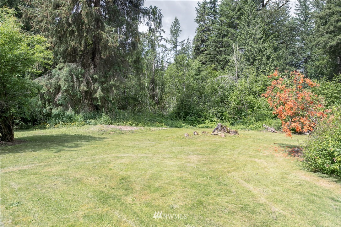 6323 Rutsatz Road Deming, WA 98244 - Photo 7 of 25
