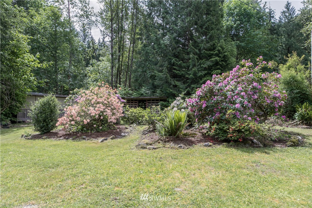 6323 Rutsatz Road Deming, WA 98244 - Photo 8 of 25