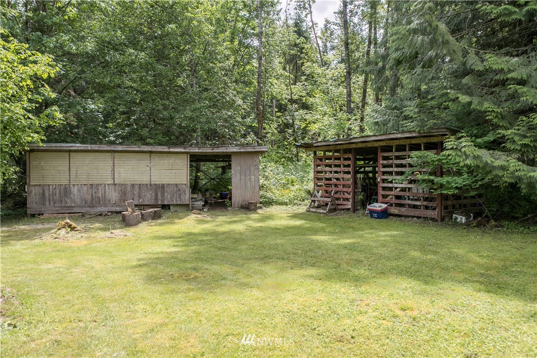 6323 Rutsatz Road Deming, WA 98244 - Photo 9 of 25
