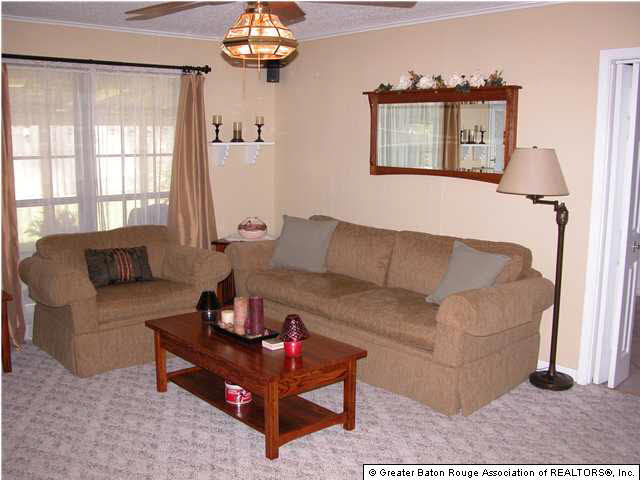 16329 Hamilton Avenue Baton Rouge, LA 70819 - Photo 5 of 12 Gallery Image 5