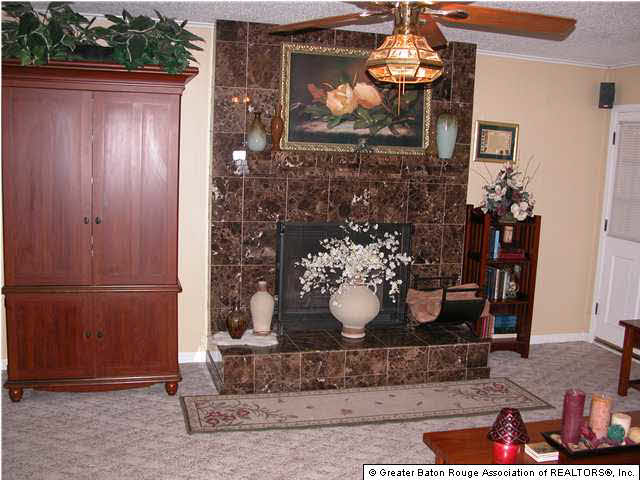 16329 Hamilton Avenue Baton Rouge, LA 70819 - Photo 6 of 12 Gallery Image 6