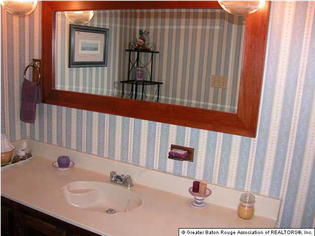 16329 Hamilton Avenue Baton Rouge, LA 70819 - Photo 9 of 12 Gallery Image 9
