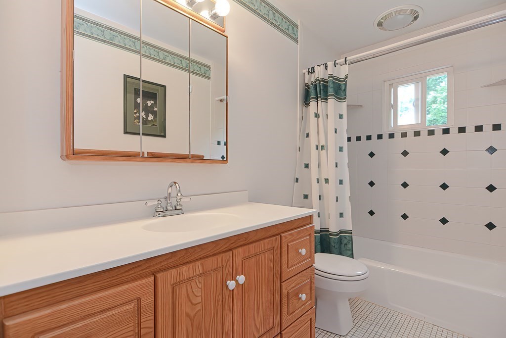 58 Wingate Road Holliston, MA 01746 - Photo 33 of 40 Gallery Image 33