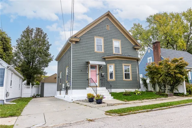 $449,999 | 85 Winthrop Avenue, Providence, RI 02908