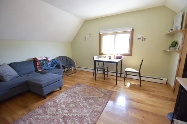 $2,750 | 241 Highland Avenue, Unit 3, Somerville, MA 02143