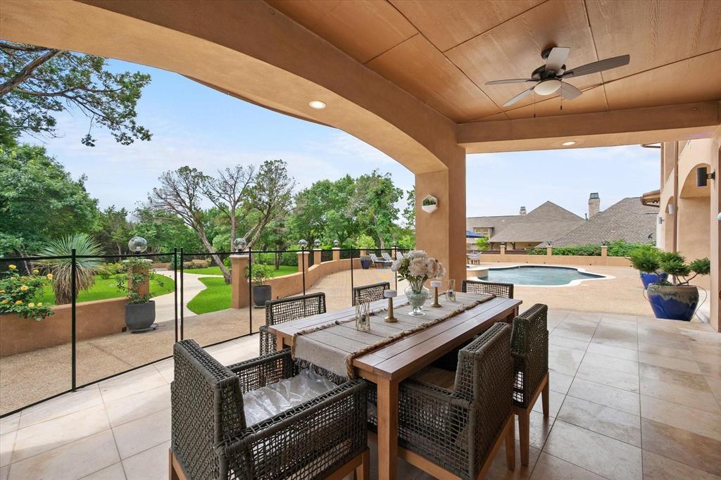 2314 Sunset Ridge Circle Cedar Hill, TX 75104 - Photo 35 of 40 Large outdoor dining space