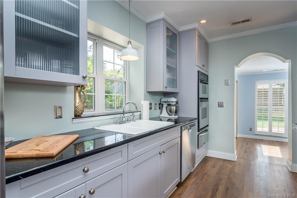 1219 South Wendover Road Charlotte, NC 28211 - Photo 12 of 36