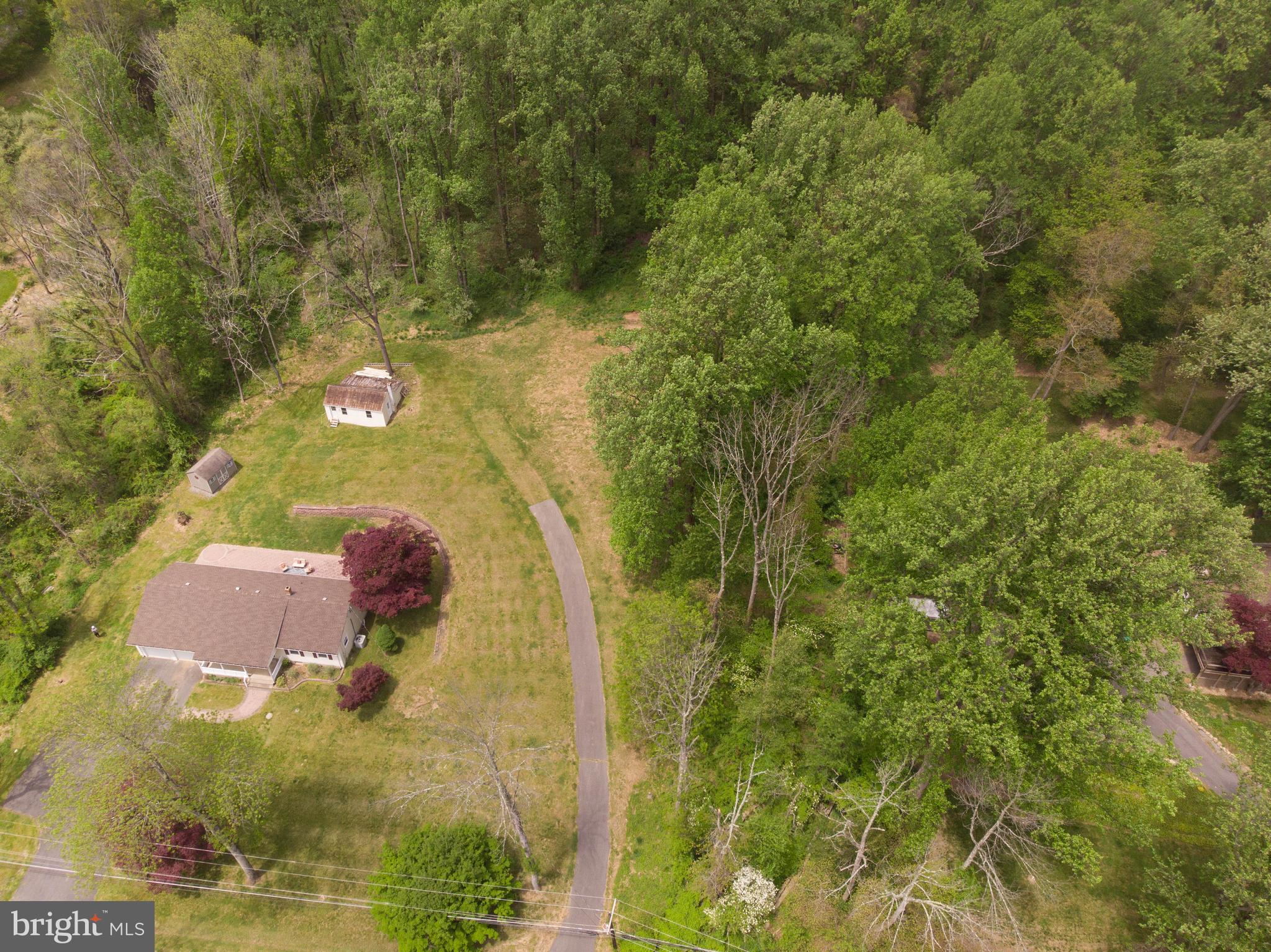 327 Strotz Road Asbury, NJ 08802 - Photo 3 of 25