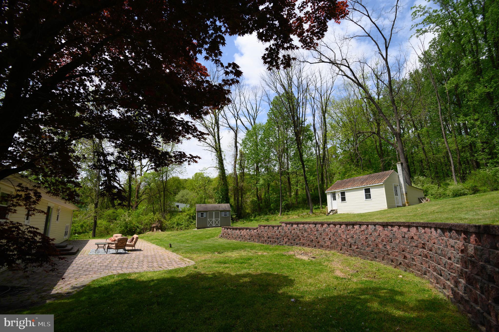 327 Strotz Road Asbury, NJ 08802 - Photo 4 of 25