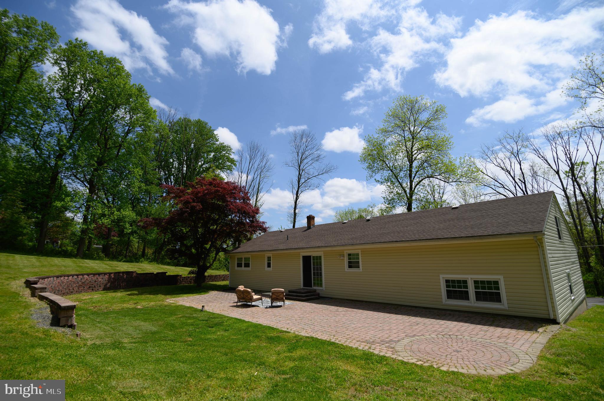 327 Strotz Road Asbury, NJ 08802 - Photo 5 of 25