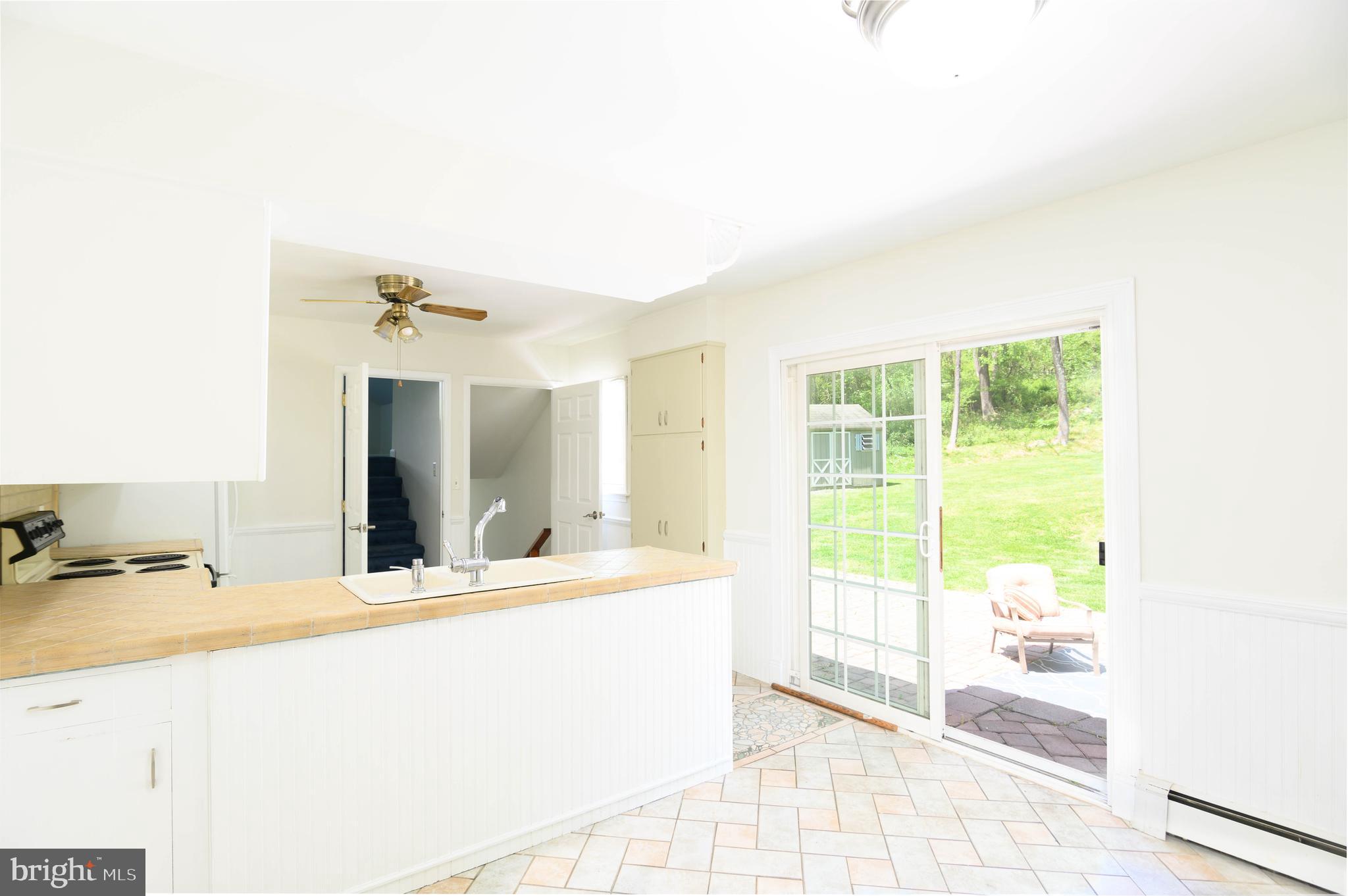 327 Strotz Road Asbury, NJ 08802 - Photo 8 of 25