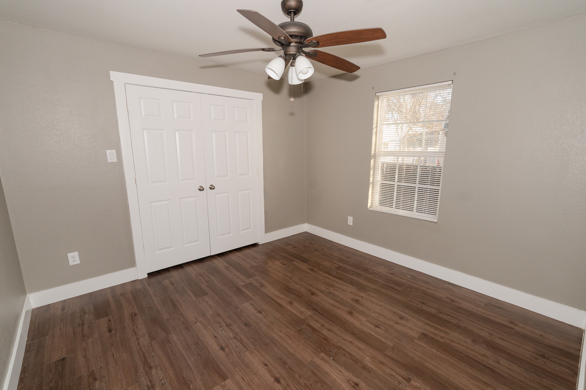 4826 Bristol Street Houston, TX 77009 - Photo 9 of 21