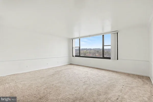 $2,200 | 4600 Duke Street, Unit 1423, Alexandria, VA 22304