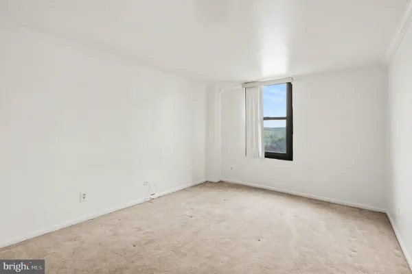 $2,200 | 4600 Duke Street, Unit 1423, Alexandria, VA 22304