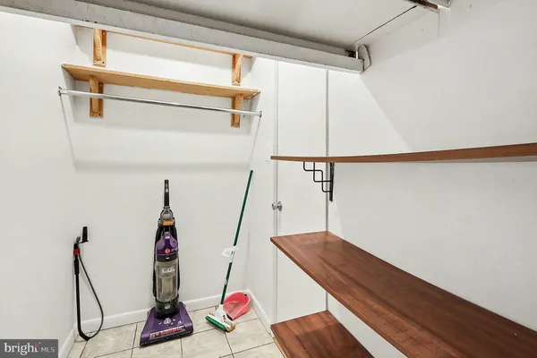 $2,200 | 4600 Duke Street, Unit 1423, Alexandria, VA 22304