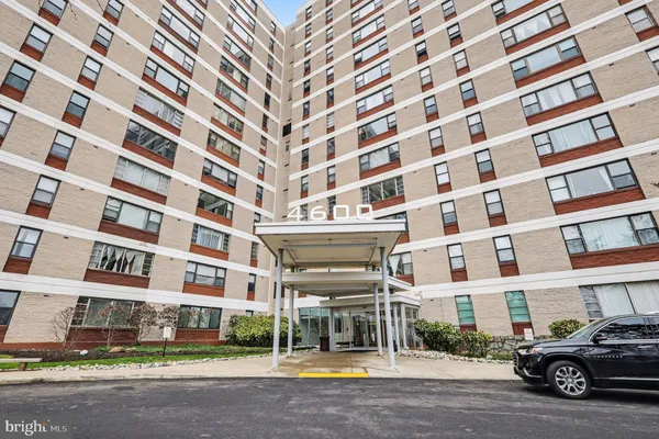 $2,200 | 4600 Duke Street, Unit 1423, Alexandria, VA 22304