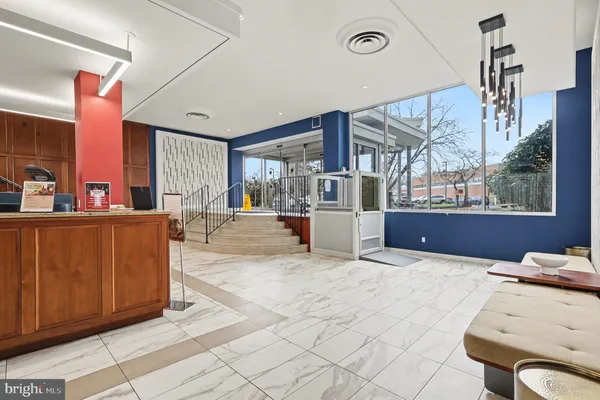 $2,200 | 4600 Duke Street, Unit 1423, Alexandria, VA 22304