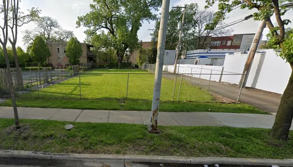 $27,900 | 814 West Marquette Road, Chicago, IL 60621
