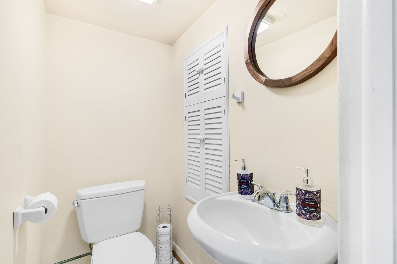 446 Longcommon Road Riverside, IL 60546 - Photo 11 of 25