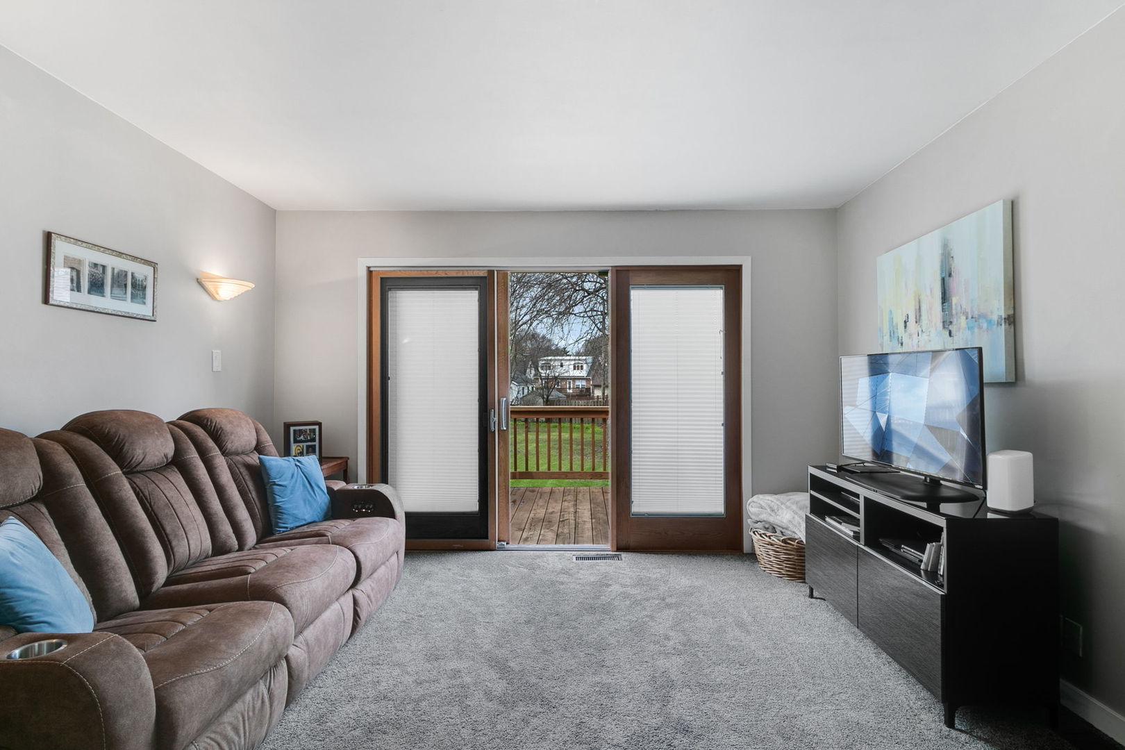 446 Longcommon Road Riverside, IL 60546 - Photo 5 of 25