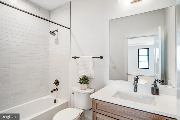 $4,795,000 | 3946 North Dumbarton Street, McLean, VA 22101