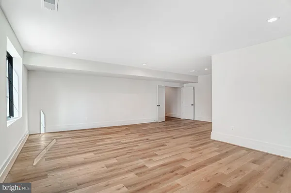 $4,795,000 | 3946 North Dumbarton Street, McLean, VA 22101