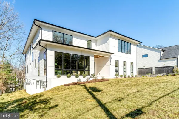 $4,795,000 | 3946 North Dumbarton Street, McLean, VA 22101