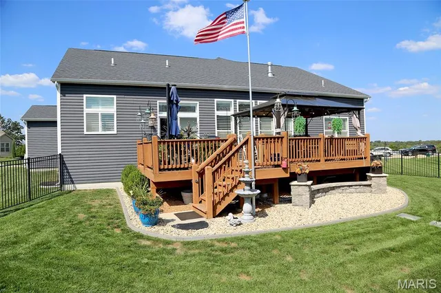 $550,000 | 494 Cambridge Manor Drive, Wentzville, MO 63385