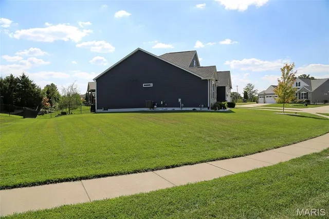 $550,000 | 494 Cambridge Manor Drive, Wentzville, MO 63385