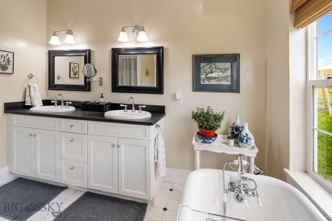 68 Rolling Glen Ranch Loop Three Forks, MT 59752 - Photo 17 of 48 Primary bath