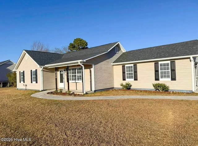 $1,695 | 139 Parnell Road, Hubert, NC 28539