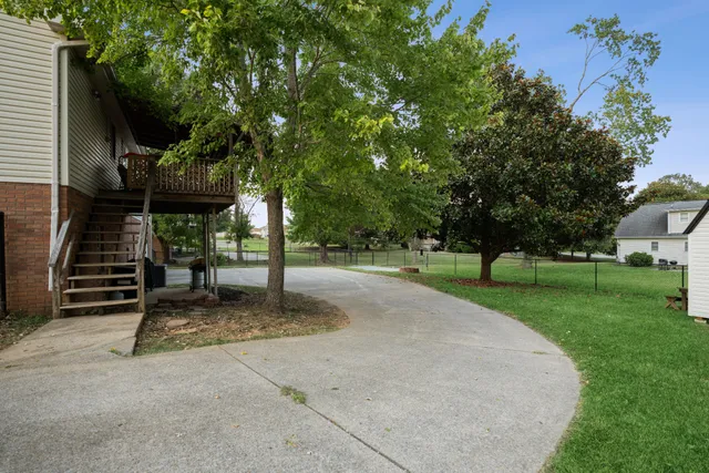 $373,000 | 153 Old Farmers Road, Clarksville, TN 37043