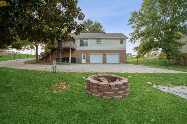$373,000 | 153 Old Farmers Road, Clarksville, TN 37043