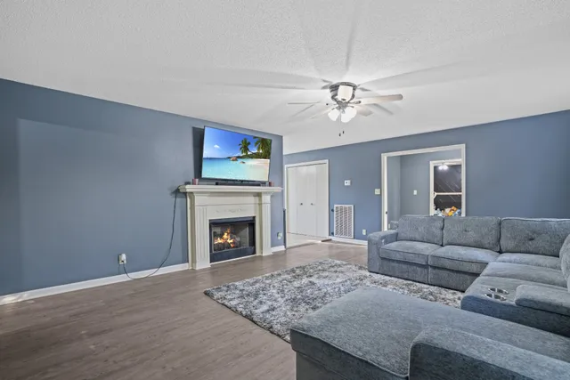 $373,000 | 153 Old Farmers Road, Clarksville, TN 37043