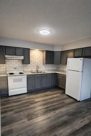 $1,200 | 114 Lake Avenue South, Unit 18, Spicer, MN 56288