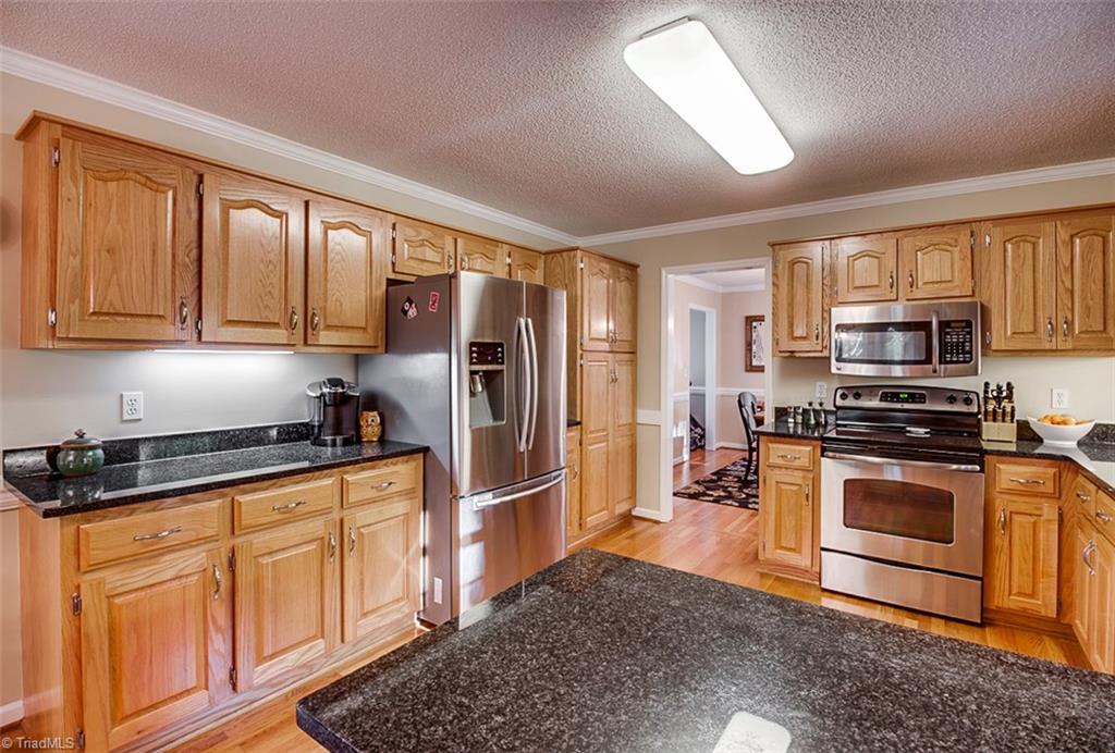 5553 Woodstream Road Randleman, NC 27317 - Photo 9 of 30 Gallery Image 9