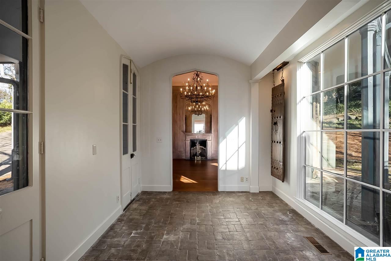 2401 Henrietta Road Birmingham, AL 35223 - Photo 3 of 28