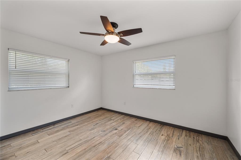 528 South Larry Circle Brandon, FL 33511 - Photo 28 of 38